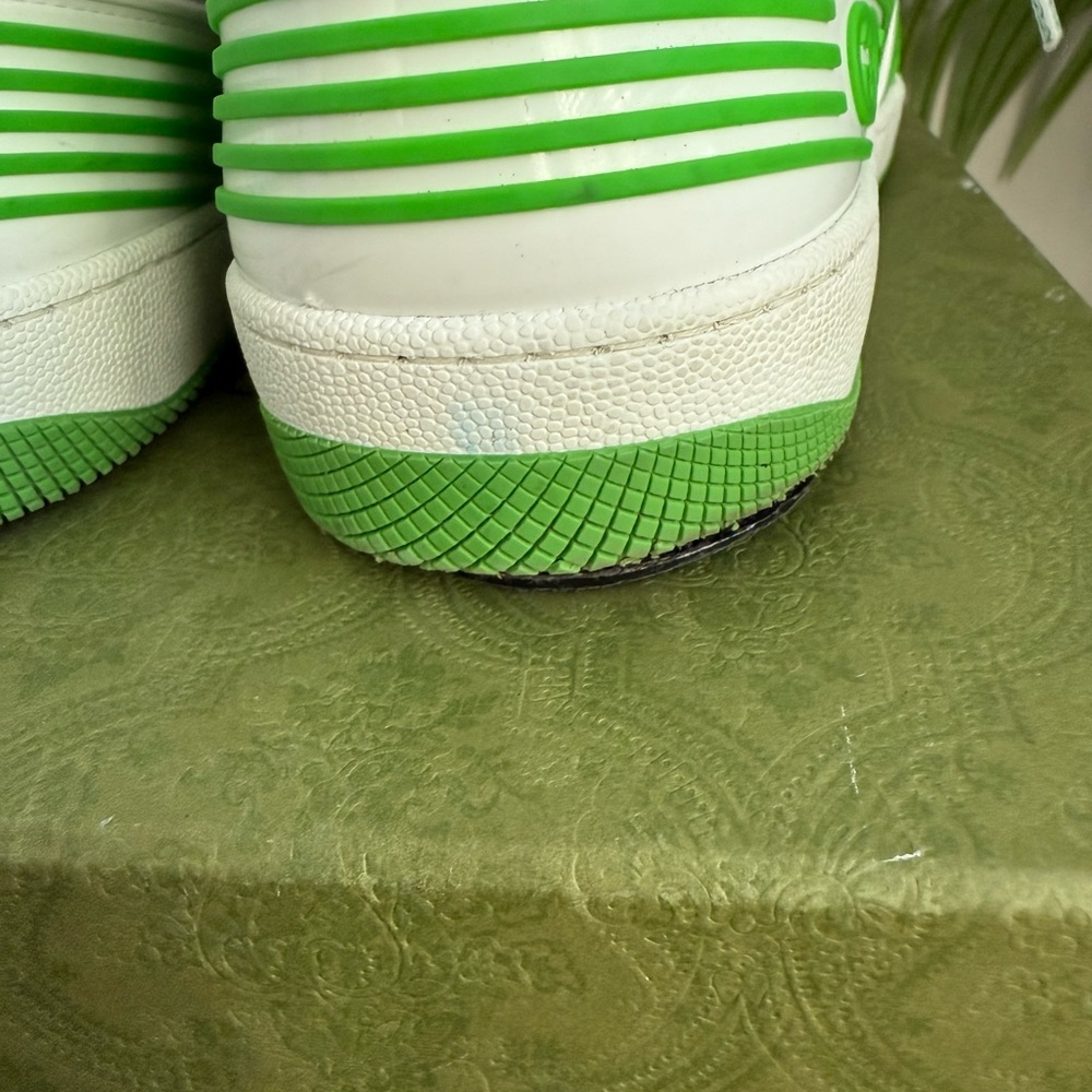 White and Green GUCCI Sneakers - Picture 8 of 10